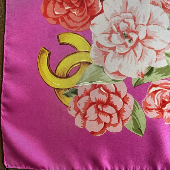 Authentic Chanel Scarf - Picture 13 of 13